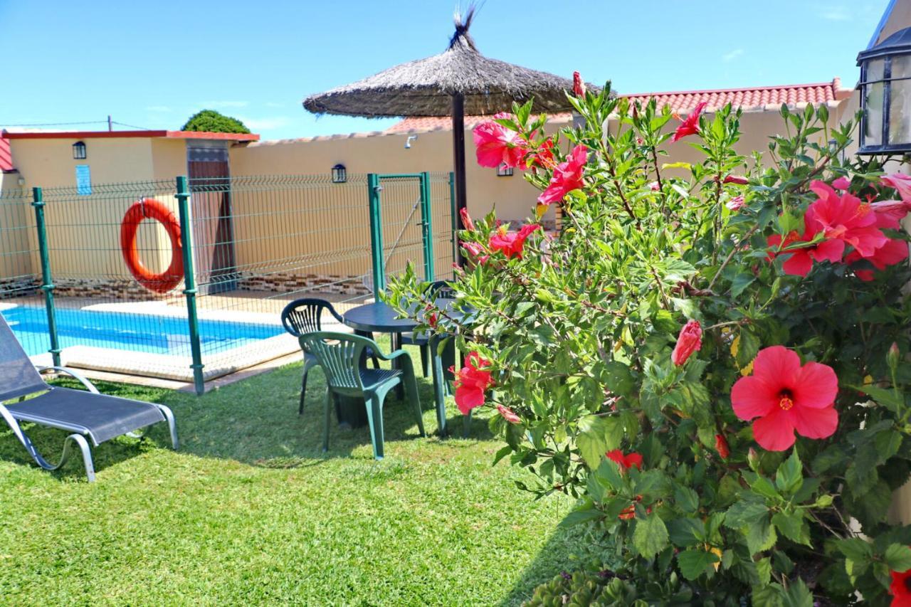 Bungalow Curro Pareja 97 Conil De La Frontera Esterno foto