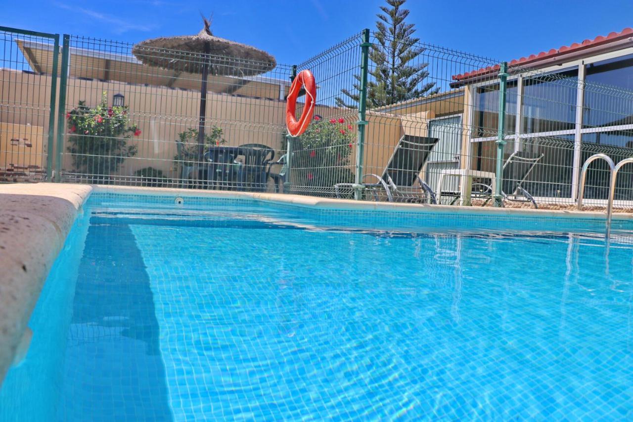 Bungalow Curro Pareja 97 Conil De La Frontera Esterno foto